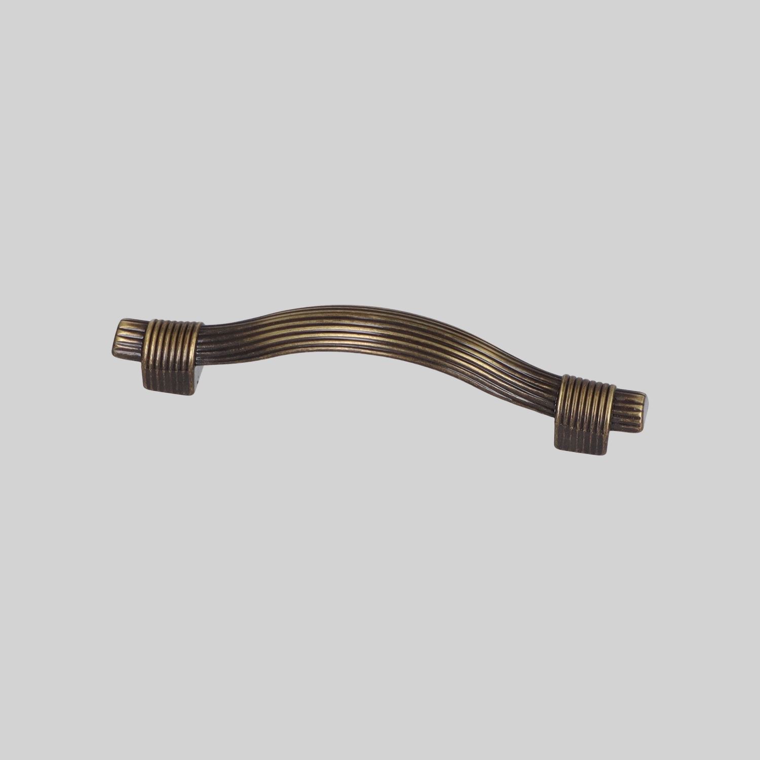 ლითონის სახელური 96MM A.SARI