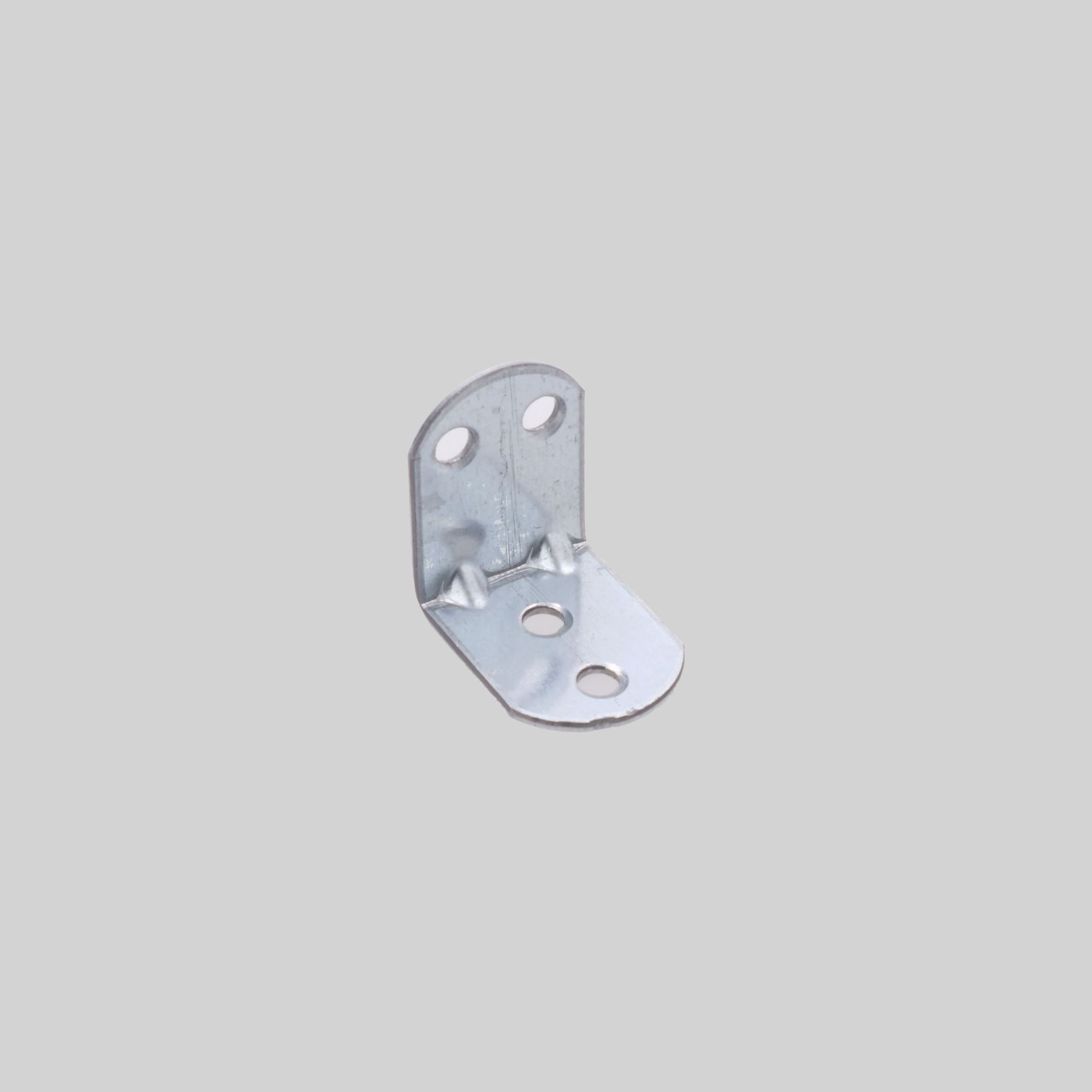 კუთხის ამყვანი ლითონის 23x30x30mm CN