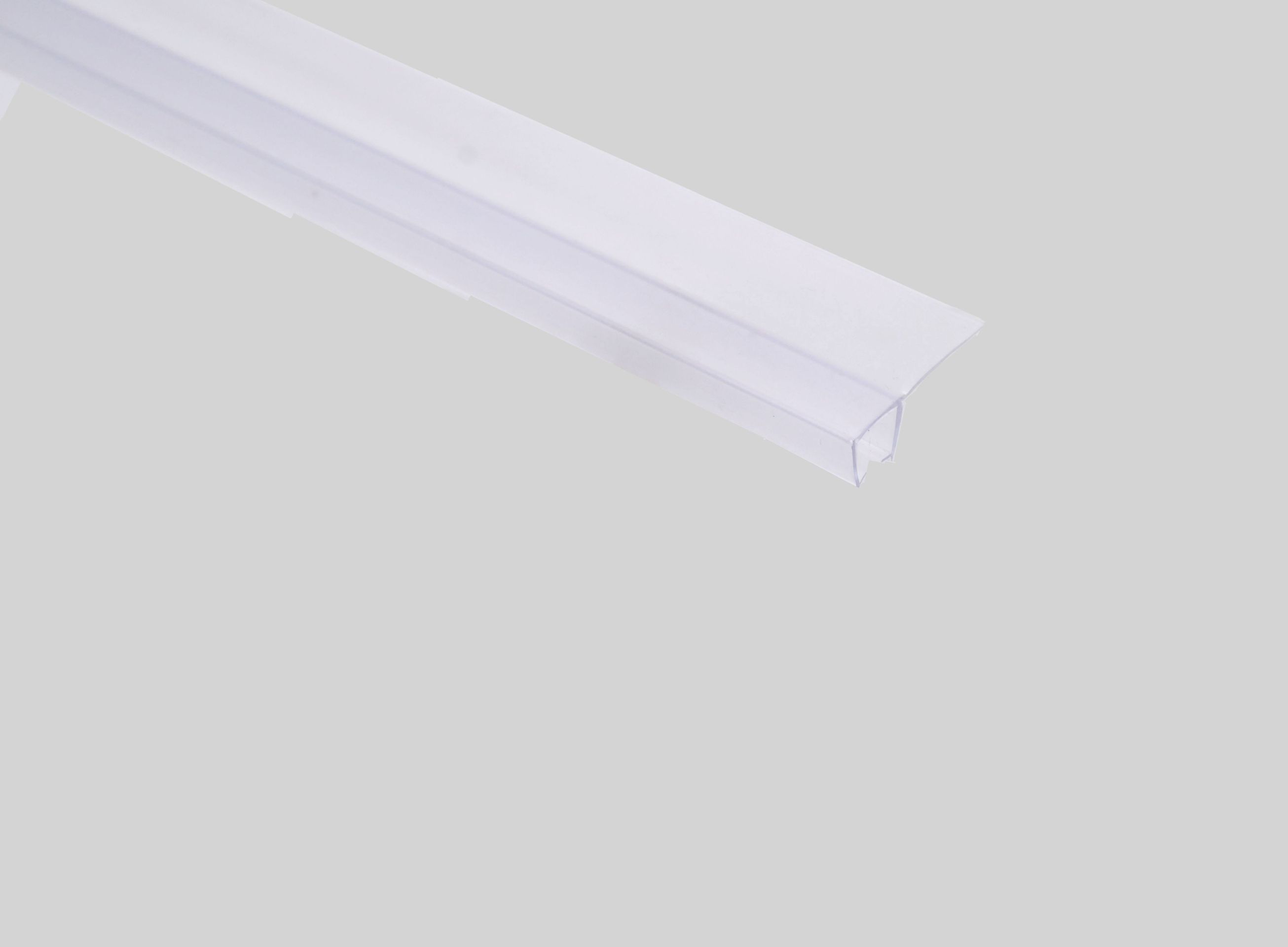 AR015-F-8-WT საშხაპე კაბინის რეზინი ღია ლურჯი PVC 8mm 2.20M/PCS TM-K015