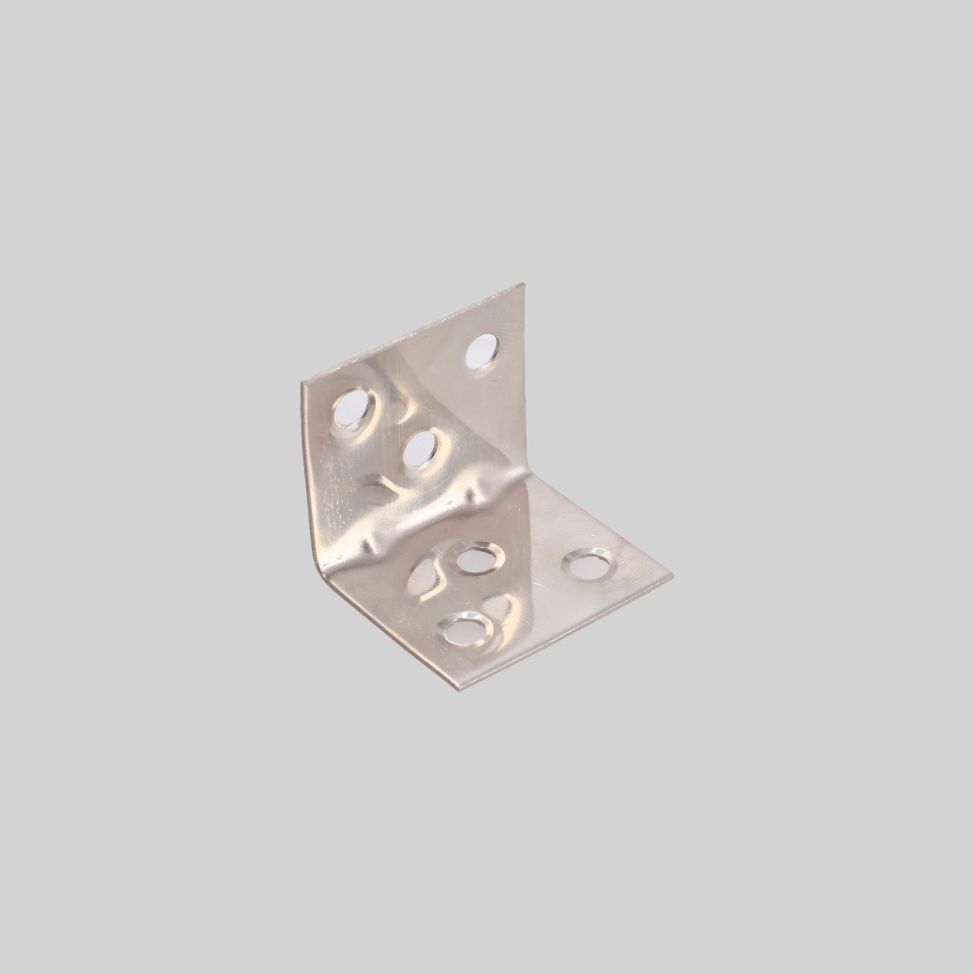კუთხის შემკვრელი ლითონის 36*32*32*1.2mm ვერცხლისფერი LN-256 CN