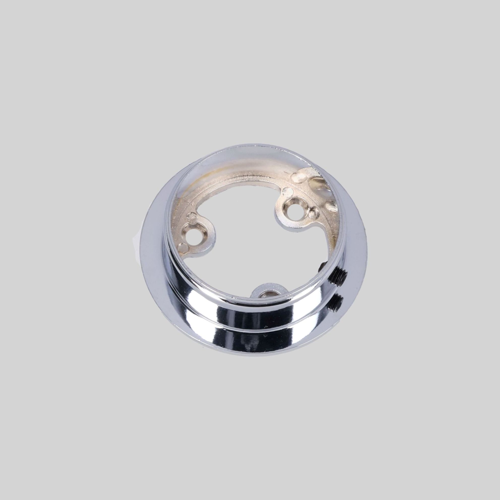მილის სამაგრი 50mm (ნიკელი)