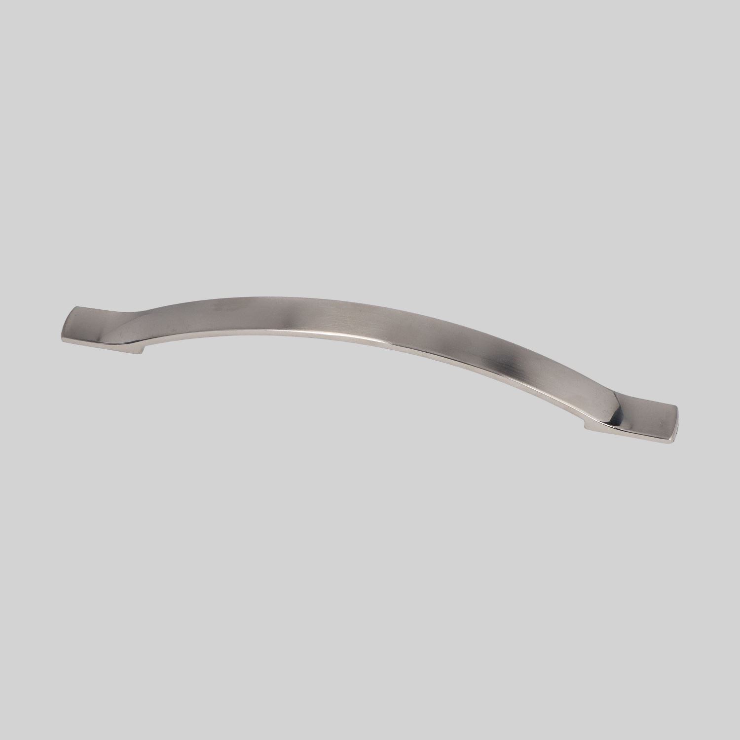 ლითონის სახელური 192MM INOX