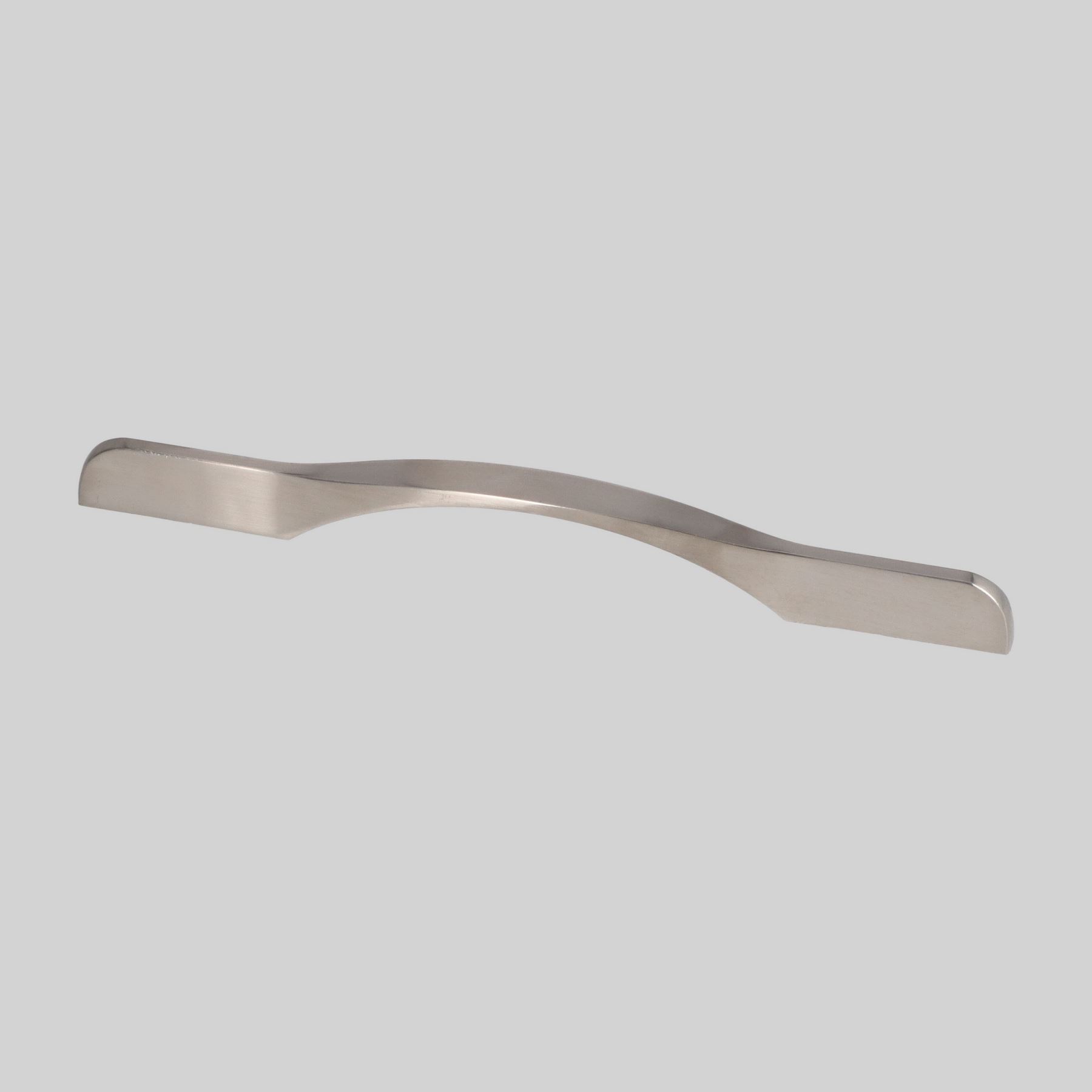 ლითონის სახელური 128-160MM INOX